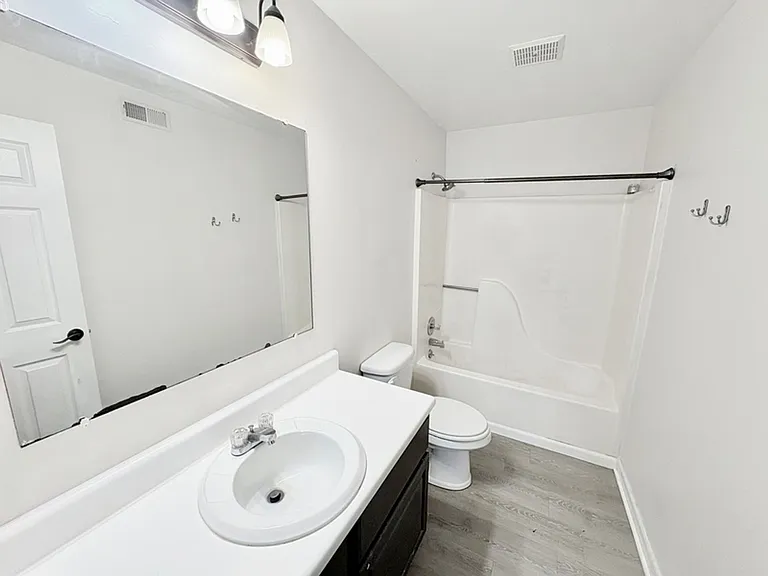 103 Northlake Dr — Photo 14