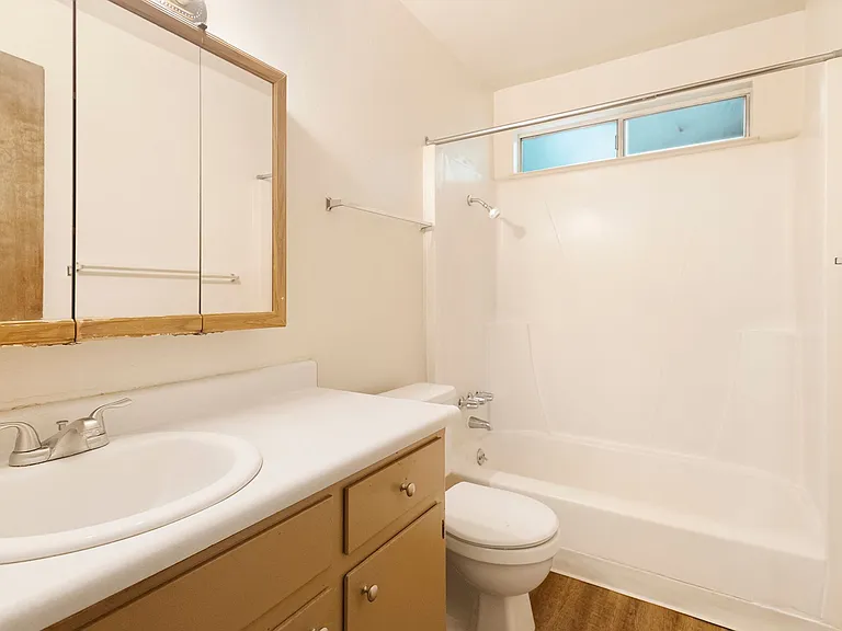 542 Nord Ave — Photo 4