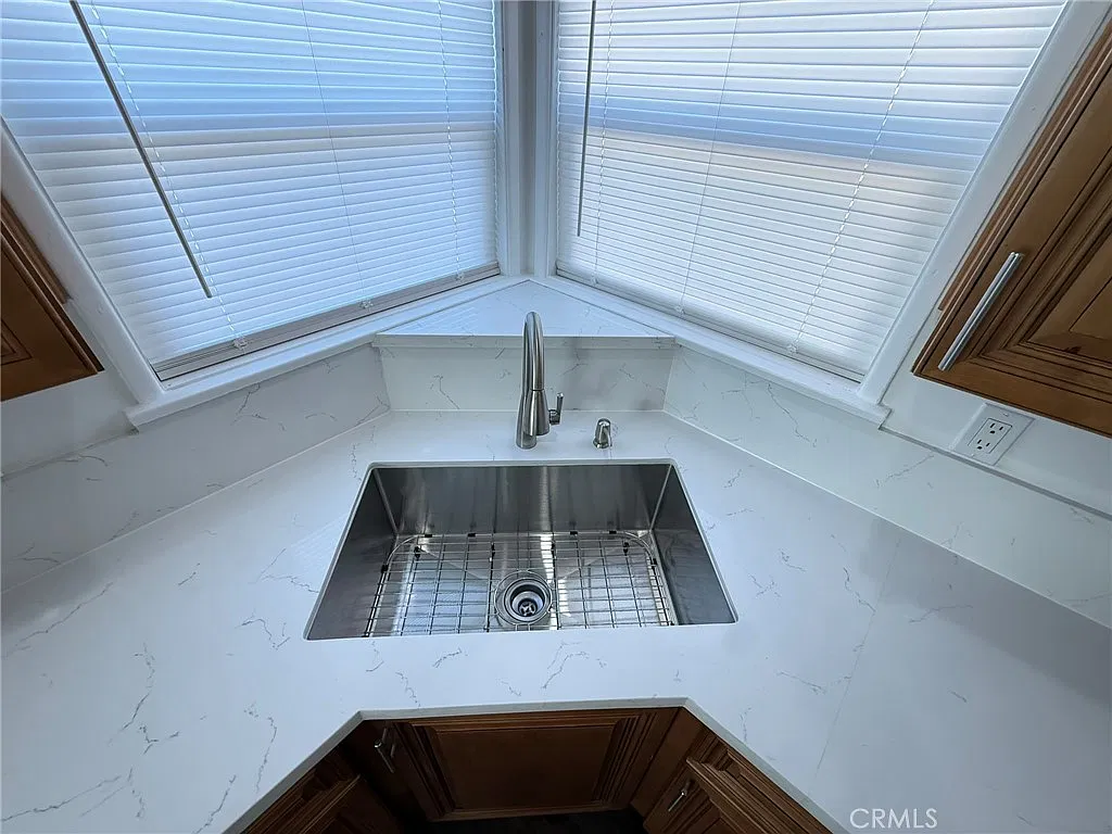 1 bed, 500 sqft, $2,150 — Photo 4