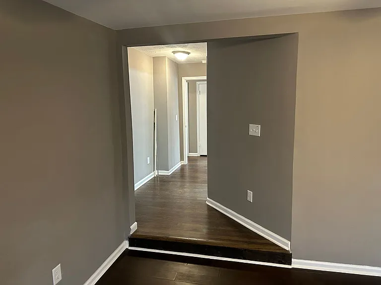 1545 Gaylor Dr SE — Photo 17