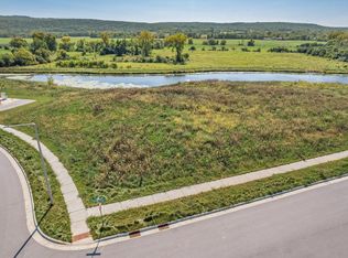 32 Greenfield Reserve, Baraboo, WI 53913