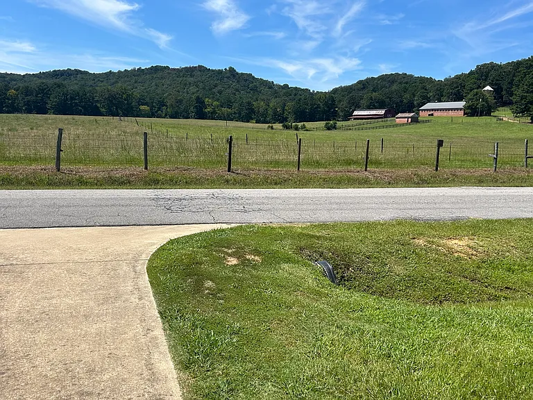 472 Garmon Rd — Photo 5