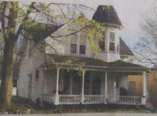 107 E Williams St, Argos, IN 46501