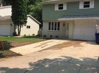 728 N Fernmeadow Dr, Appleton, WI 54915