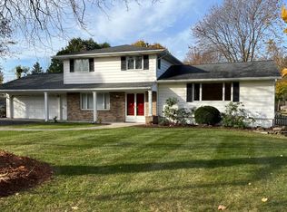 1677 Salt Rd, Penfield, NY 14526