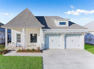 405 Sandy Bay Dr, Broussard, LA 70518