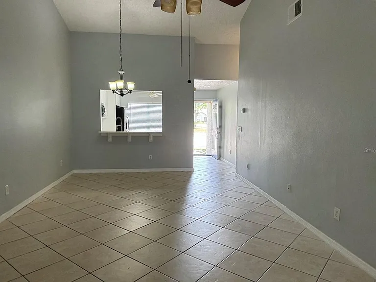 2194 Cypress Bay Blvd #1 — Photo 4