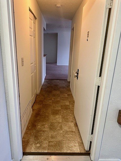 2171 H is located on the 2nd floor front of the building- this is entering the unit from the hallway