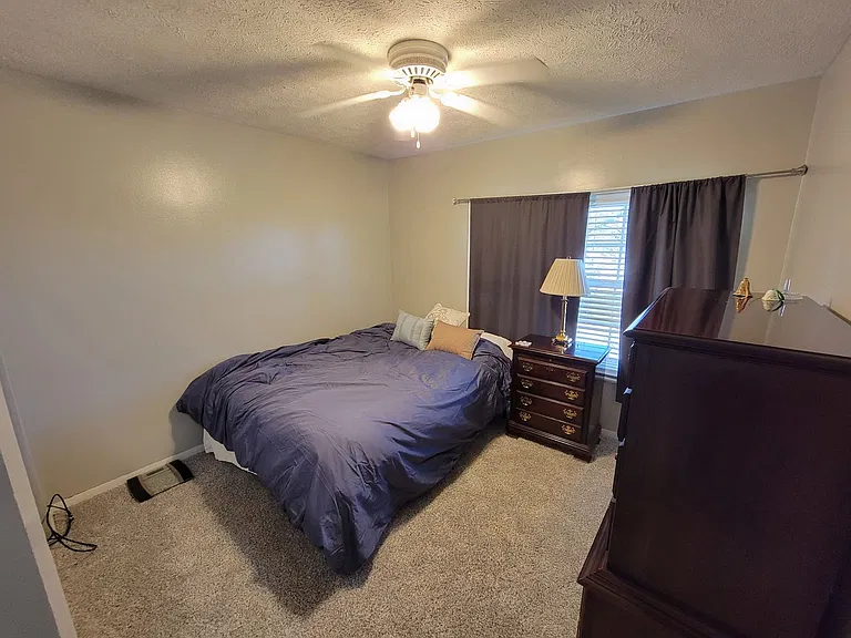 1801 Kenny Ave — Photo 13