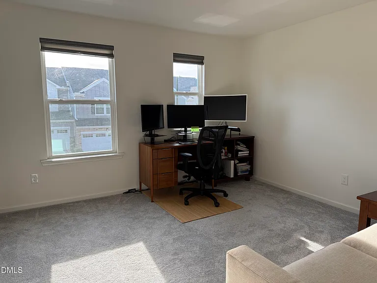 111 Golden Gate Ln — Photo 26