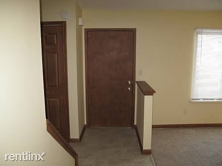 3rd image of 43575 Fredericksburg St