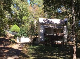 1856 W Elmwood Dr, Acworth, GA 30102