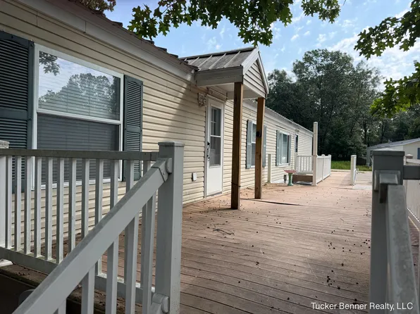 5048 Valentine Ln, Muskegon, MI 49442