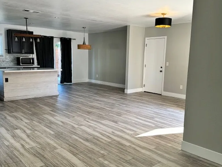 Beautiful Home / Concord CA — Photo 8