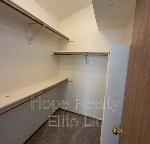 3960 Breaking Dawn St — Photo 9