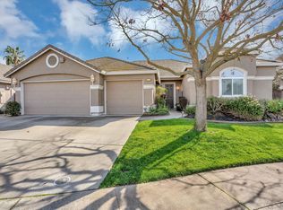 3117 Harbour Shore Ln, Elk Grove, CA 95758