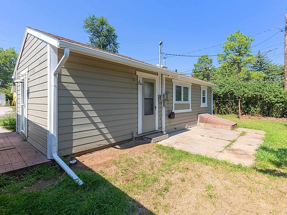 5th image of 320 Basham Rd
