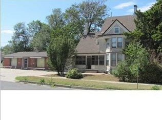 303 W 7th St, Newton, KS 67114