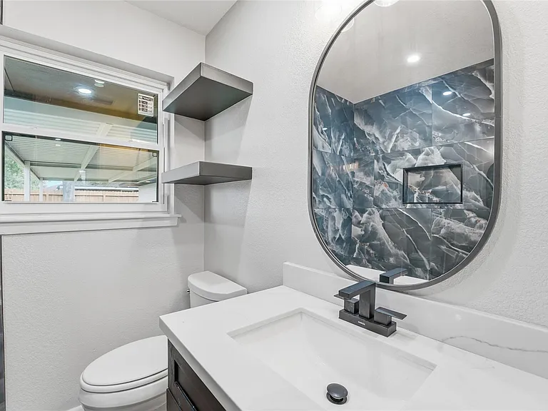 8931 Blankenship Dr — Photo 13