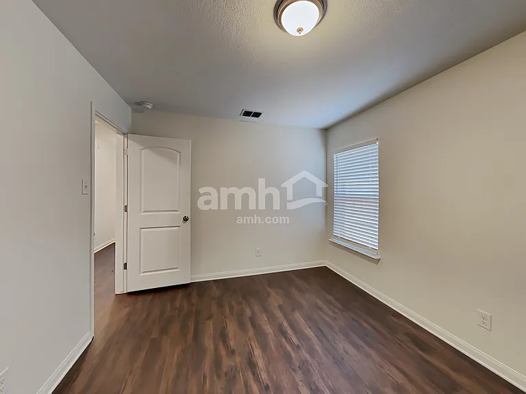 7913 Oxbow Way — Photo 16