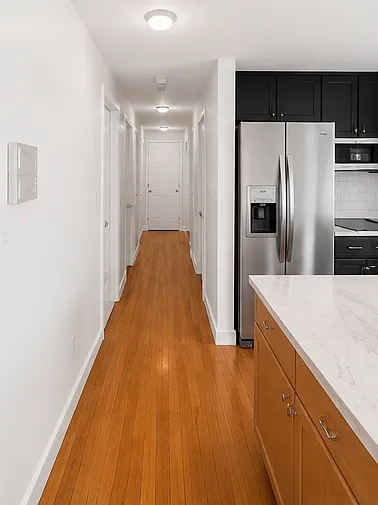 1227 Allen St — Photo 8