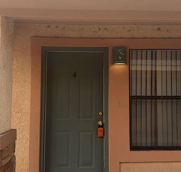 812 S. Elgin — Photo 2