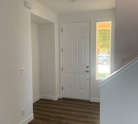 5th image of 16240 Saint Lawrence Pl