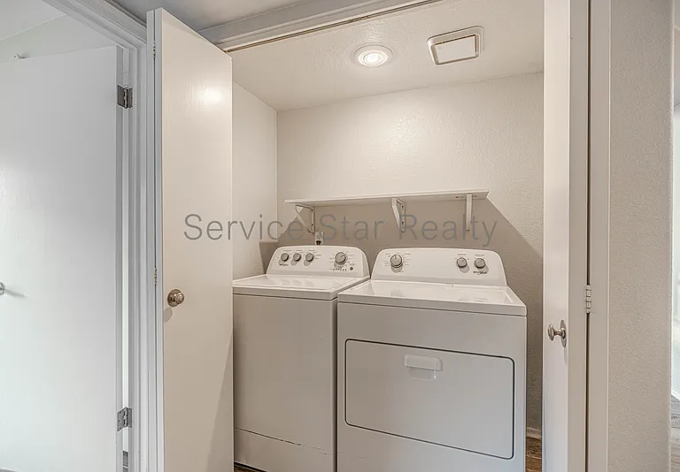 3801 E Orchid Ln — Photo 14