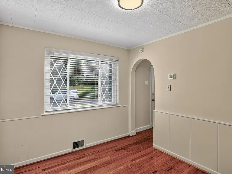 5915 Ryland Dr — Photo 6