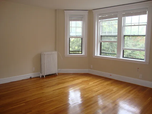 19 Short St #4 — Photo 2