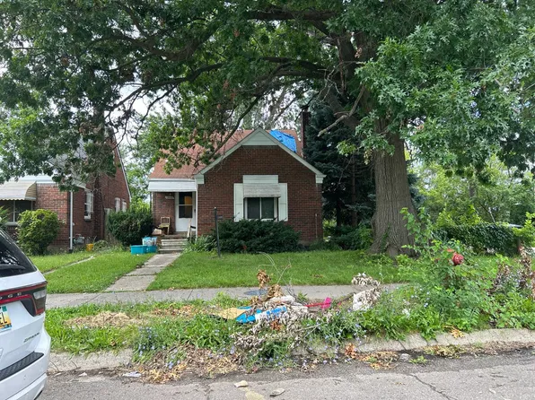 12095 Faust Ave, Detroit, MI 48228