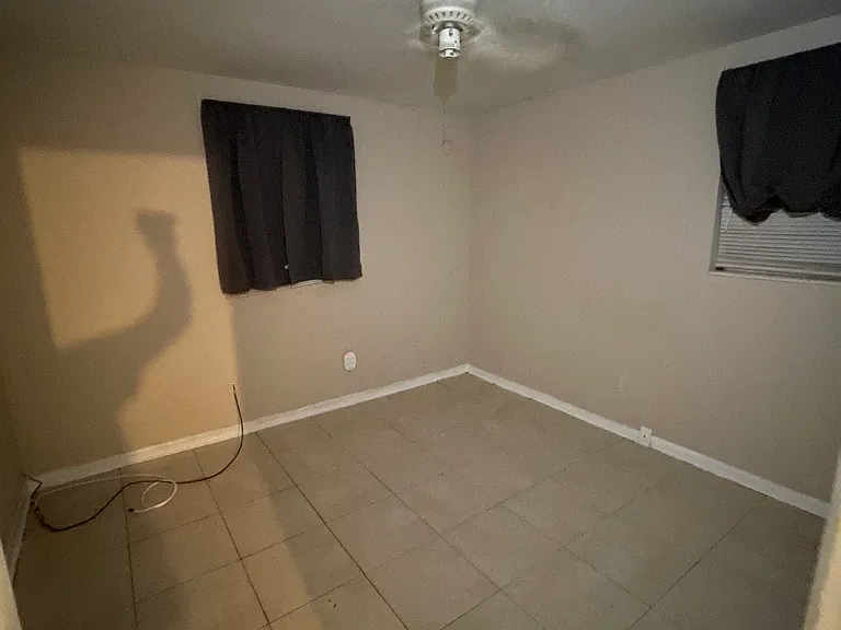 1517 Jupiter Ave — Photo 12