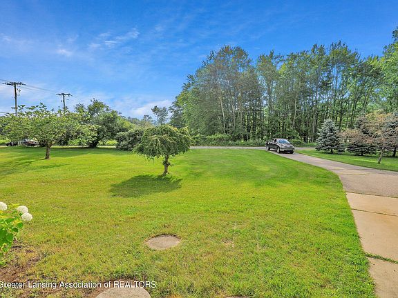 4th image of 13930 W Kathleen Ln #23