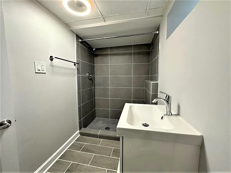 3521 W Grace St #BE — Photo 3
