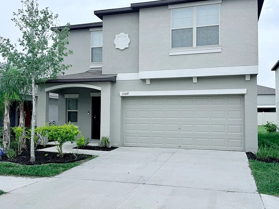 7109 Amelia Cove Ct