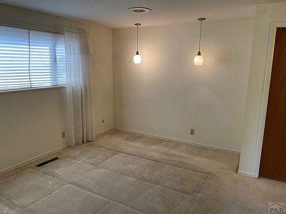 5th image of 2680 Sherwood Ln