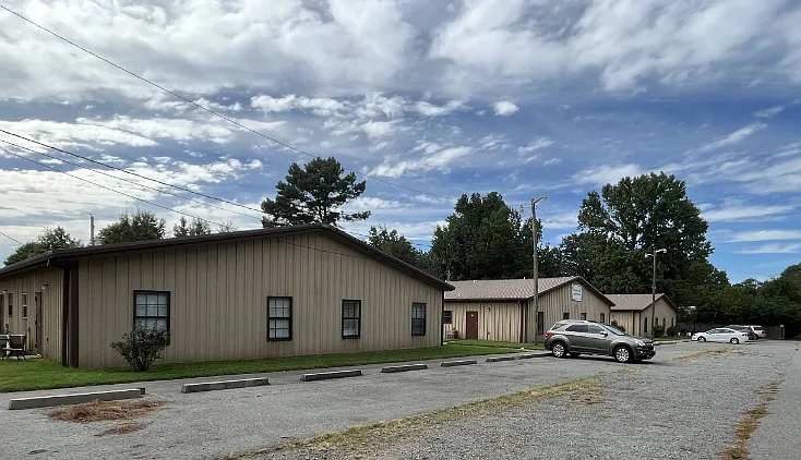 2 bed, 600 sqft, $700 — Photo 3
