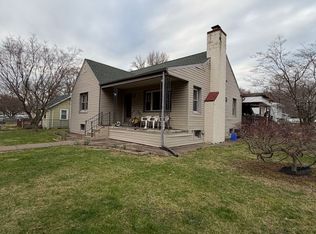 702 Newport Rd, Bristol, PA 19007