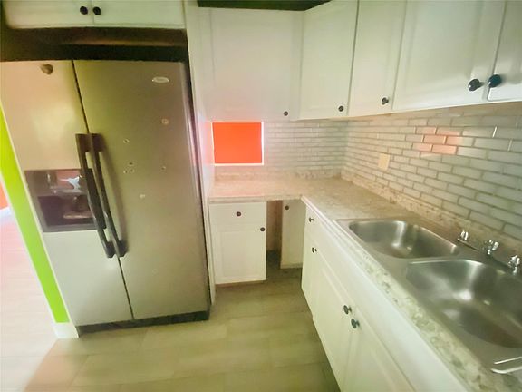 2nd image of 495 SE 8th Street #137