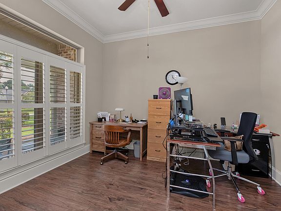 5th image of 2932 Pga Blvd