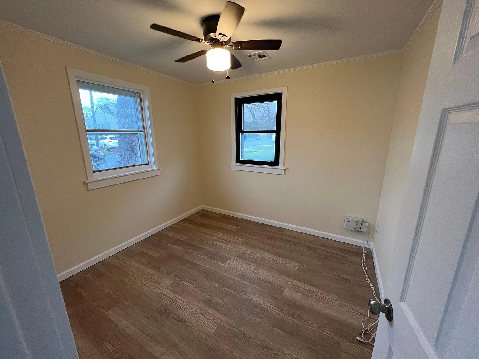 450 Carlisa Dr — Photo 4