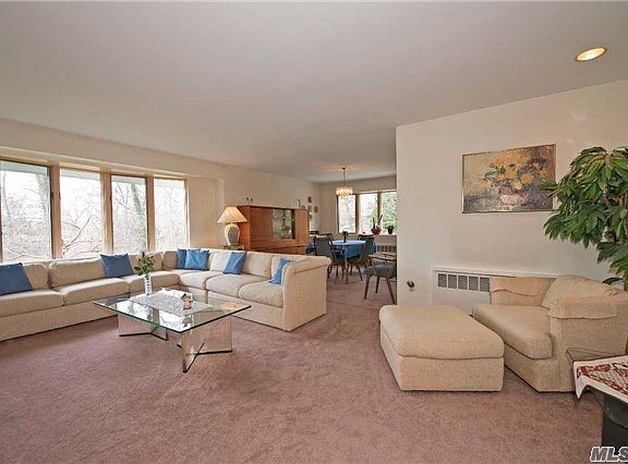 4th image of 3 Stafford Dr