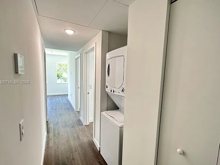 1570 Euclid Ave #6 — Photo 7