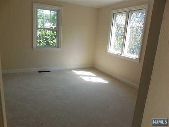4th image of 268 Wall Ave #270
