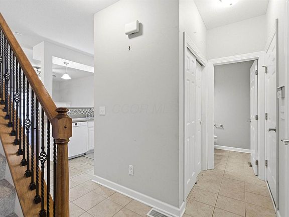 5th image of 986 Shaula Dr