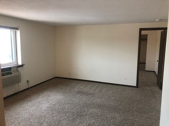 5th image of 219 Center St APT 303