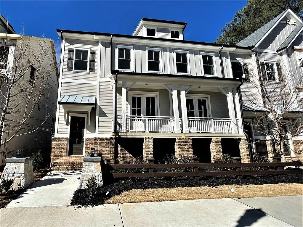 4 bed, 3.5 bath, 2473 sqft, $5,000 — Photo 1