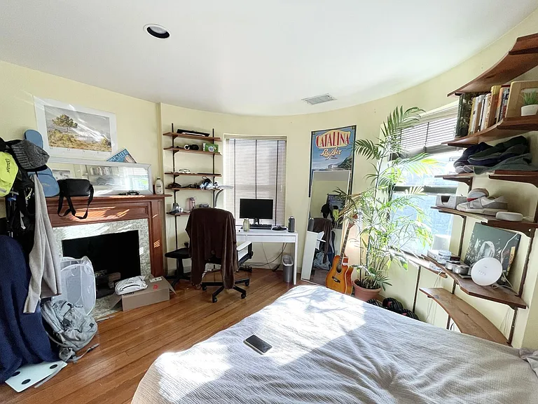 111 Gainsborough St #406 — Photo 5