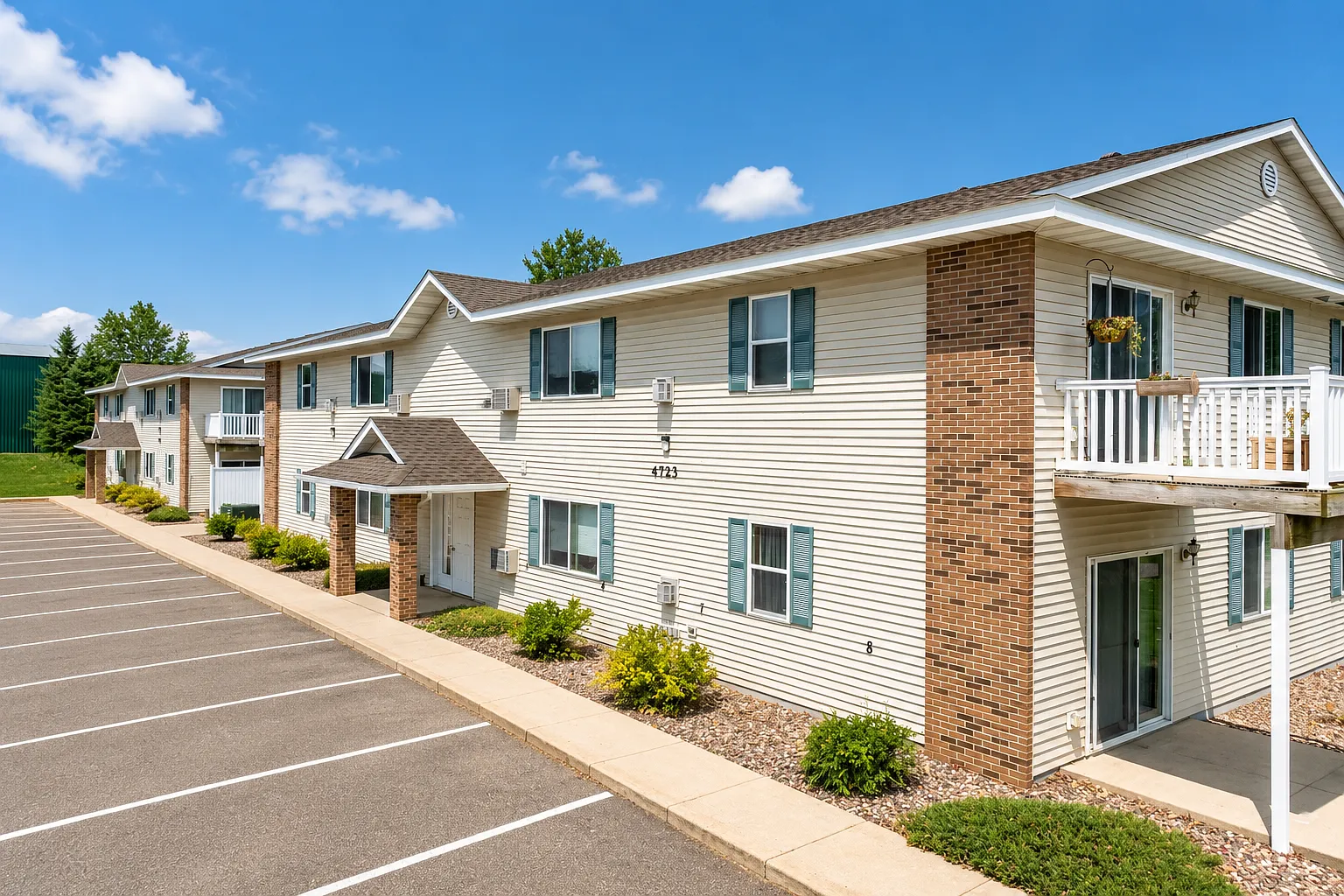2 bed, 950 sqft, $990 — Photo 1