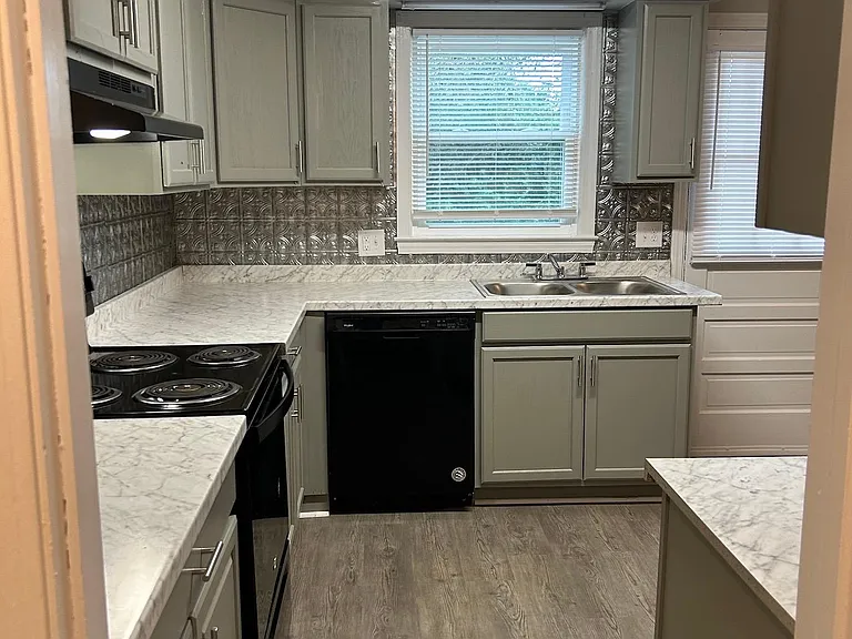 101 Plaza Oaks Rd #6 — Photo 15